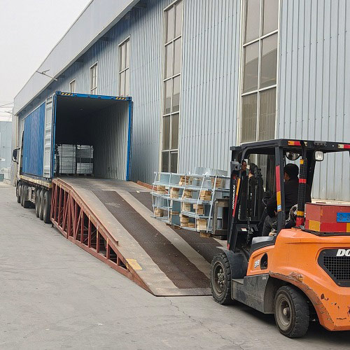 钢格板钢格栅板让建筑物外观更加美观安全