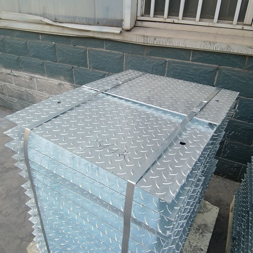 石油花纹板钢格栅钢格板选购攻略