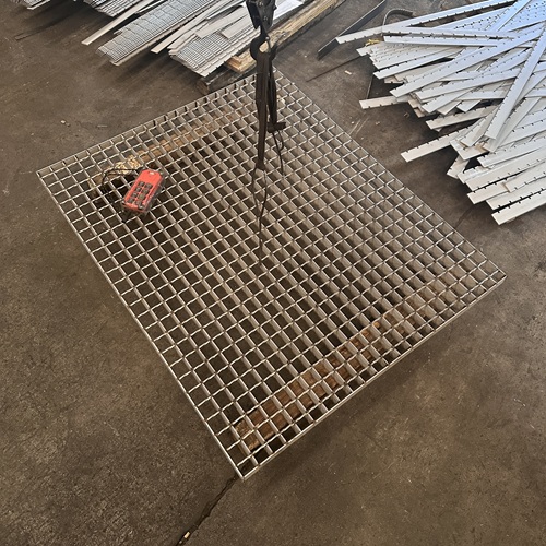 钢格栅板如何助力绿色建筑发展