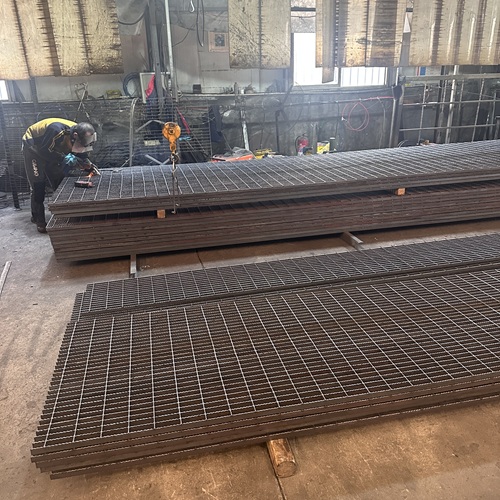 钢格栅板的型号分类全解析，别再选错了