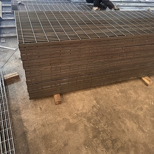 钢格栅板选购最容易踩的五个大坑