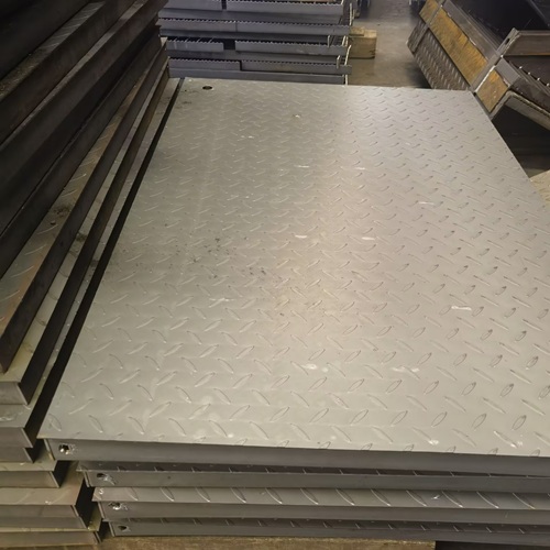 地下管廊巡检平台首选钢格板，3大核心原因揭秘