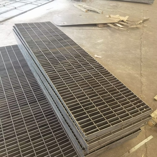 地下管廊巡检平台首选钢格板，3大核心原因揭秘