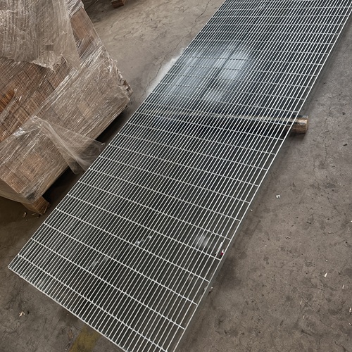 钢格板焊接工艺全过程，点焊和压焊区别在哪