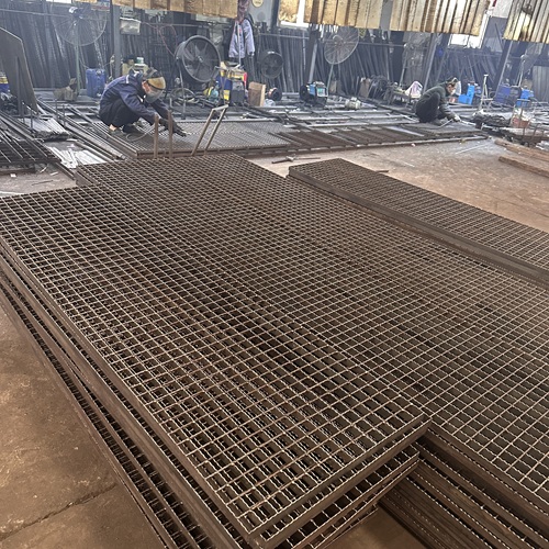 钢格板使用中易忽视的维护细节，延长寿命靠它