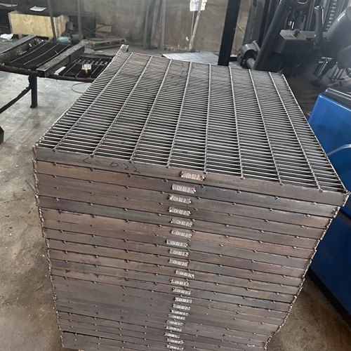 地下管廊为啥标配钢格板？安全便捷是关键