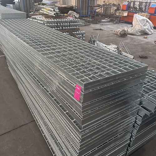 音乐节舞台离不开钢格板，轻便承重双达标