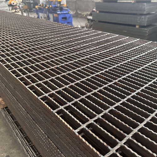 钢格板正在出圈从工业走向大众视野