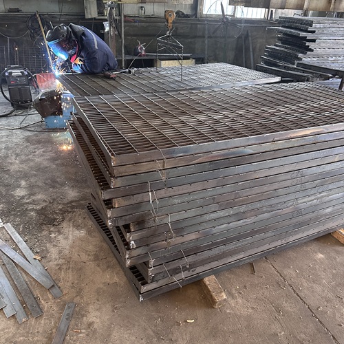 钢格板的精彩故事藏着工程人的匠心