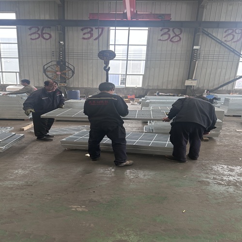 造纸厂钢格板用途及防腐蚀处理工艺