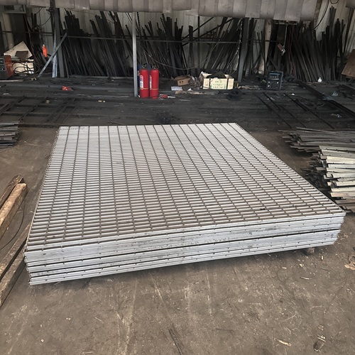 矿山作业平台钢格板用途及材质选择