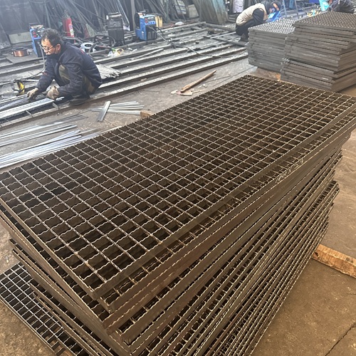 钢格板质量好坏看焊点就知道