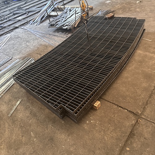 大跨度走人平台钢格板最优规格推荐