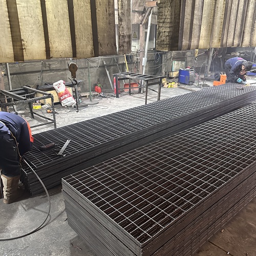 码头钢格板用途与海洋环境适用标准