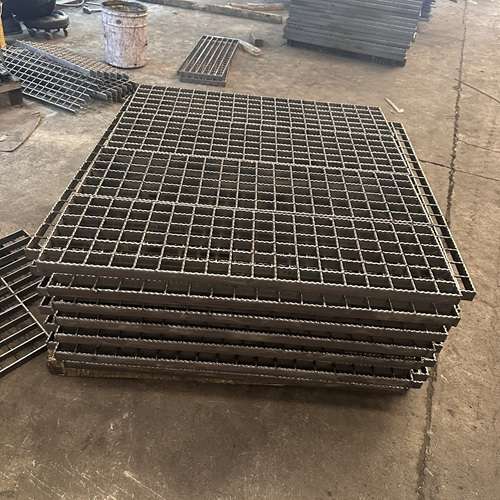 钢格栅精细除锈处理表面洁净如新