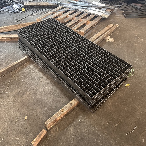 出口钢格栅板厂家需要具备哪些生产配套条件